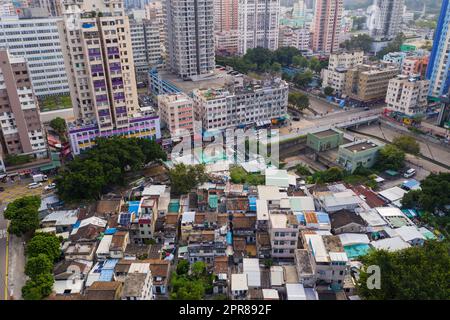 Yuen long, Hong Kong 18 octobre 2020 : un drone survole la ville de Hong Kong Banque D'Images