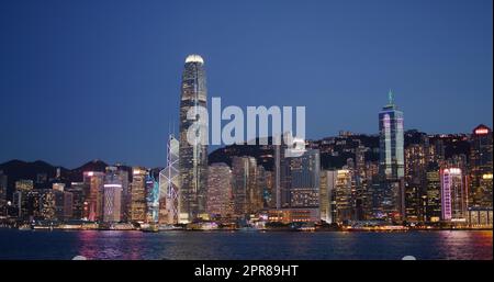 Port de Victoria, Hong Kong 20 août 2021 : nuit à Hong Kong Banque D'Images