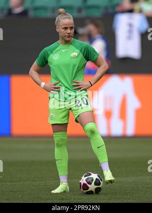 WOLFSBURG - Pia Sophie Wolter de VFL Wolfsburg femmes lors du match sémifinal des femmes de la Ligue des champions de l'UEFA entre VFL Wolfsburg et Arsenal WFC au VFL Wolfsburg Arena sur 23 avril 2023 à Wolfsburg, en Allemagne. AP | hauteur néerlandaise | GERRIT DE COLOGNE Banque D'Images