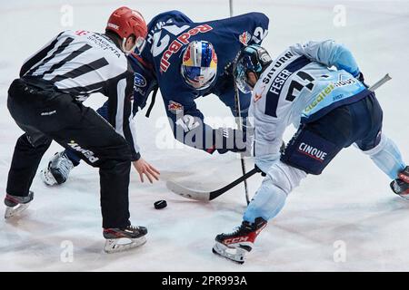 2022/2023 DEL finale jeu #5 | Red Bull München vs ERC Ingolstadt, jeu 5 2023-04-23 à München (Olympia-Eisstadion) Jubelszenen SMITH Benjamin (Rouge Banque D'Images