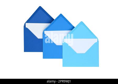 Enveloppes de teintes bleues avec carte blanche vierge Banque D'Images