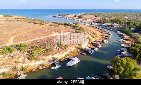 Rivière Liopetri aérienne, Famagusta, Chypre Banque D'Images