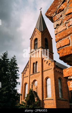 OPSA, district de Braslav, région de Vitebsk, Bélarus. Près de l'église Saint-Jean-Baptiste Banque D'Images
