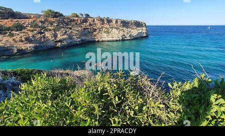 Vue sur la mer de Calas de Mallorca, Majorque, Espagne Banque D'Images