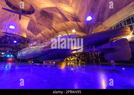 Sous-marin EML Lembit à l'intérieur du Musée maritime estonien. Le musée du port d'hydravion à Tallinn, en Estonie, est situé dans ce qui était autrefois un hangar d'hydravion. Banque D'Images