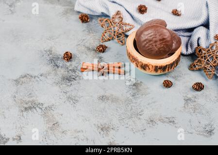 Pain d'épice Nurnberg elisen, bonbons de noël traditionnels allemands enrobés de chocolat Banque D'Images