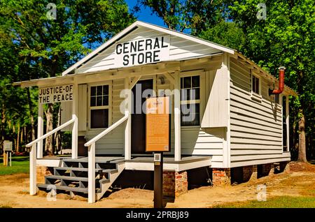 Un magasin général à l'ancienne est photographié au parc bicentenaire du comté de Baldwin, à 22 avril 2023, à Stockton, en Alabama. Banque D'Images