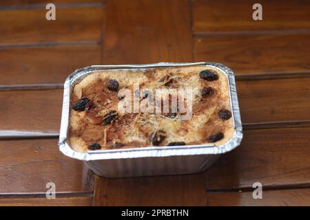 Un gros plan de klapertart qui est une cuisine typique de Manado, Indonésie. À base de viande de noix de coco jeune, sucre, farine, amandes, lait, beurre, oeufs, cinn Banque D'Images