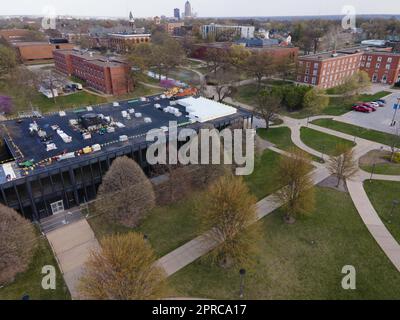 Photographie aérienne de l'Université Drake lors d'une belle soirée de printemps. Des Moines, Iowa, États-Unis. Banque D'Images