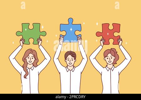 Les startups d'hommes et de femmes démontrent des puzzles pour montrer le travail d'équipe. Image vectorielle Illustration de Vecteur