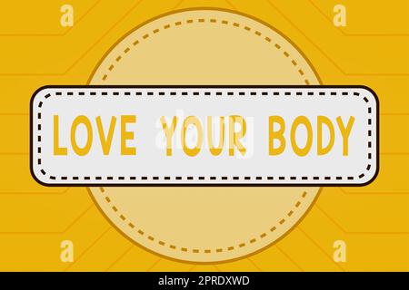 Panneau affichant Love Your Body. Mot écrit sur Selfacception prendre soin de vous avoir une femme de régime sain tenant le stylo et le verre bannière tout en faisant la promotion de la compagnie. Banque D'Images