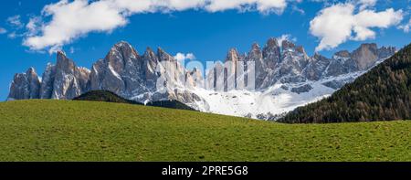 Groupe de montagne Odle (Geislergruppe), Dolomites, Villnoss-Funes, Trentin-Haut-Adige/Sudtirol, Italie Banque D'Images