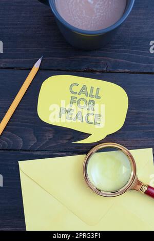 Affiche Call for Peace. Photo conceptuelle faire des votes pour un monde paisible être calmé détendu ne combattez pas la boîte de dialogue style dessin animé avec des dessins représentant la messagerie en ligne. Banque D'Images