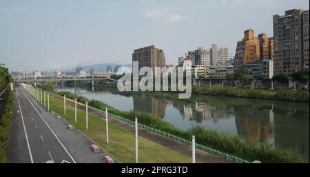 Taipei, Taïwan, 04 mars 2022 : rivière keelung dans la ville de Taipei Banque D'Images