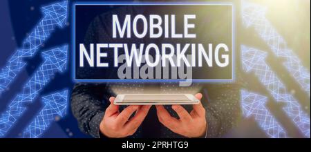 Légende conceptuelle réseau mobile réseau de communication où la dernière liaison est sans fil. Concept signification réseau de communication où la dernière liaison est sans fil Banque D'Images