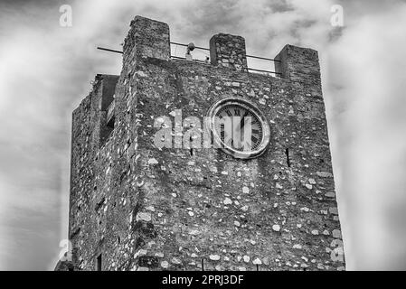 Ancienne tour d'horloge, site emblématique de Taormine, Sicile, Italie Banque D'Images