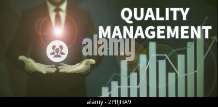 Gestion conceptuelle de la qualité de l'affichage Maintain Excellence niveau Services de produits de haute qualité. Mot écrit sur Maintenance Excellence Level High Standard Product Services Banque D'Images