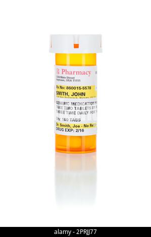 Un Non-Proprietary Prescription Medicine Bottle isolé sur un fond blanc. Banque D'Images