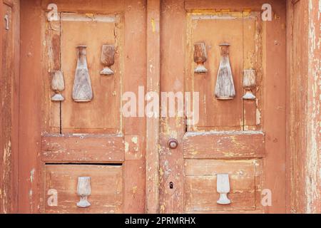 Vieille porte, caves à vin, Villanykovesd, Hongrie Banque D'Images