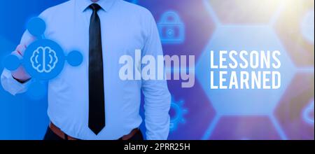 Texte d'écriture leçons LearnedPromote partager et utiliser les connaissances issues de l'expérience. Mot pour promouvoir partager et utiliser les connaissances issues de l'expérience Banque D'Images