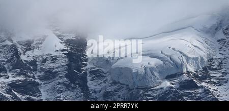 Langue du Guggiglacier, glacier sur la Jungfraujoch. Banque D'Images