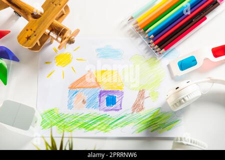 Enfant coloré dessin paysage mon rêve à la maison sur papier blanc Banque D'Images