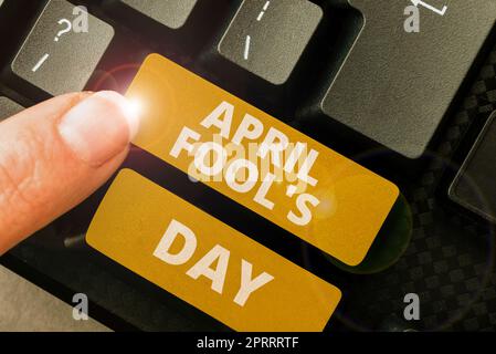 Affiche indiquant bon, très bon, excellent. Business Showcase plaisanteries pratiques humour pranks Celebration drôle stupide Banque D'Images