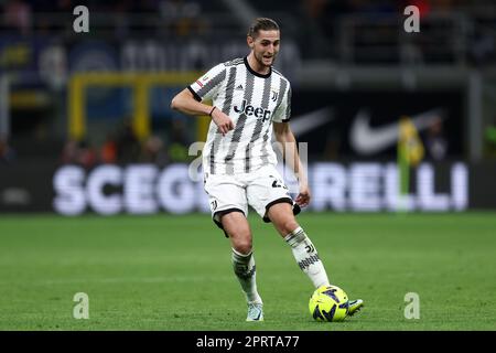 Milan, Italie. 26th avril 2023. Milan Italie . 26 avril 2023, Adrien Rabiot de Juventus FC en action pendant la demi-finale du match de la deuxième jambe de Coppa Italia entre le FC Internazionale et le FC Juventus au Stadio Giuseppe Meazza sur 26 avril 2023 à Milan Italie . Credit: Marco Canoniero / Alamy Live News Banque D'Images