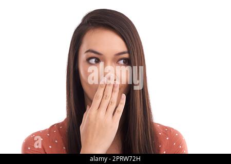 GUIDE D'UTILISATION Photo studio d'une jeune femme à l'aspect choqué isolée sur blanc. Banque D'Images