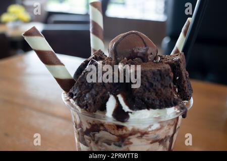 Délicieuse boisson au chocolat et à la frappe Banque D'Images