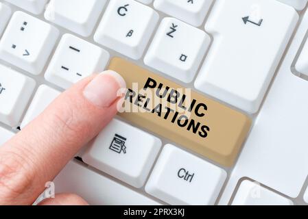 Signe d'écriture manuelle Relationspractice public gérant la diffusion d'informations entre les individus. Mot pour la pratique de gérer la diffusion d'informations entre les individus Banque D'Images