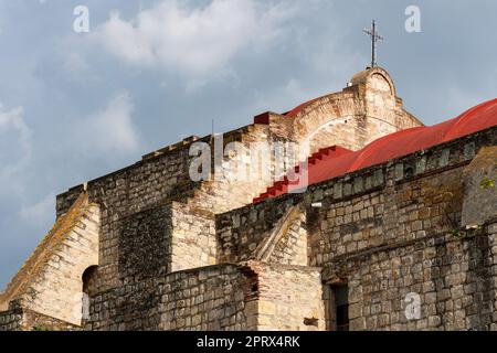 L'église Saint-Pierre et Saint-Paul datant du 16th siècle à Villa de Etla, Oaxaca, Mexique. Banque D'Images