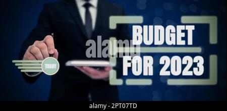 Texte montrant inspiration Budget pour 2023An estimations écrites des recettes et des dépenses pour 2023, Word pour une estimation écrite des recettes et des dépenses Banque D'Images