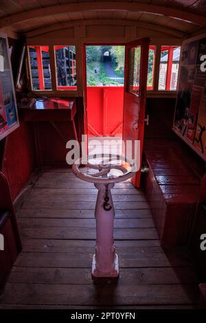 À l'intérieur des fourgonnettes Brake, à High Peak Junction, sur le canal Cromford, Derbyshire, Angleterre Banque D'Images