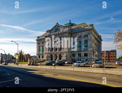 Une fois prévu pour la démolition, le palais de justice du comté d'Hudson a été rénové et restauré en tant que siège du gouvernement du comté. Banque D'Images