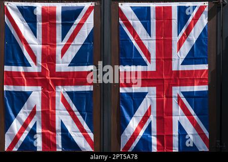 Célébrations royales, doubles Union Jacks, voler le drapeau, drapeau de l'Union, mât, Royaume-Uni, drapeau, enseigne, drapeaux nationaux, drapeaux nationaux flotter, drapeau. Banque D'Images