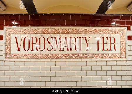 Métro, Station, Voeroesmarty Ter, Budapest, Hongrie Banque D'Images