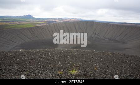 Hverfell volcan Caldera vue d'en haut. Islande Hverfjall, monument Banque D'Images