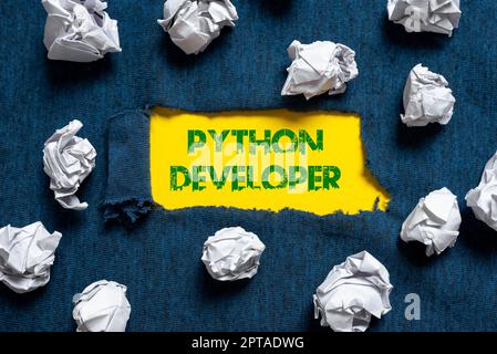 Légende conceptuelle Python Developer, Word for Employees est récompensé pour l'introduction de recrues adaptées Banque D'Images