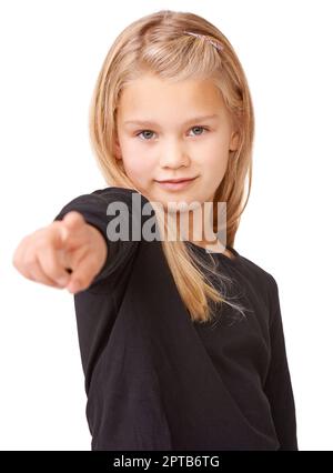 Shes un petit modèle. Une jeune fille mignonne posant sur un fond blanc Banque D'Images