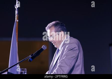 Buenos Aires, Argentine. 27th avril 2023. La cérémonie d'ouverture de la Foire internationale du livre de Buenos Aires de 47th s'est déroulée jusqu'à 15 mai à la propriété la Rural, avec plus de deux mille activités prévues. Le ministre de la Culture de la nation Argentine, Tristán Bauer, a prononcé son discours lors de la cérémonie d'ouverture. (Crédit : Esteban Osorio/Alay Live News) Banque D'Images