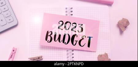 Affiche affichant le budget 2023, approche commerciale Plan financier de l'entreprise pour la nouvelle année Stratégie d'investissement Banque D'Images