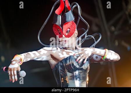 Close-up de Grace Jones garniture sur la scène principale à l'OnBlackheath Music Festival 2019 Banque D'Images