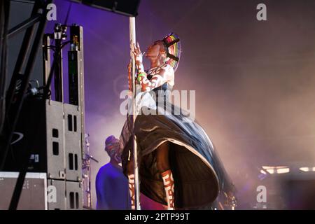 Close-up de Grace Jones garniture sur la scène principale à l'OnBlackheath Music Festival 2019 Banque D'Images