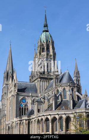 Cathédrale de Bayeux, également connue sous le nom de Cathédrale notre-Dame de Bayeux, notre-Dame de Bayeux, est,une,église,gothique,catholique,romaine,située,dans,le,centre,de,Bayeux.Bayeux,une,ville,commune,dans,le,département,Calvados,en,Normandie,Normandie,dans,le,nord,nord,de,France,français,Europe,Bayeux,où,se trouve,la tapisserie,européenne,de,Bayeux,où,la conquête,de,Bayeux,de,Bayeux,en,en,province,en,normande,où,où,les,se trouve,la tapisserie,la ville,de Banque D'Images