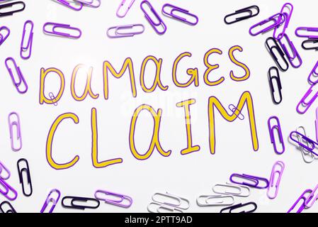 Affichage conceptuel dommages réclamation, concept signifiant demande compensation dossier d'assurance litige Banque D'Images