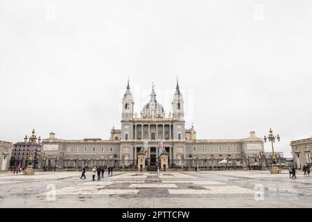 Espagne, Madrid, Catedral de la Almudena Banque D'Images