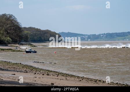 La marée d'Arnside a été le long de l'estuaire du Kent à Arnside, Milnthorpe, Cumbria, Royaume-Uni. Banque D'Images