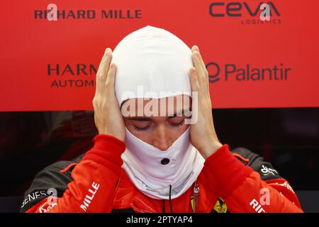 Bakou, Azerbaïdjan. 28th avril 2023. Charles Leclerc (mon) Ferrari. Championnat du monde de Formule 1, Rd 4, Grand Prix d'Azerbaïdjan, vendredi 28th avril 2023. Circuit de la ville de Bakou, Azerbaïdjan. Crédit : James Moy/Alay Live News Banque D'Images