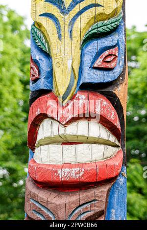 Pocono Mountains Poconos Pennsylvania Bushkill East Stroudsburg, Pocono Indian Museum & Gift Shop, exposition collection totem pole Native, Banque D'Images